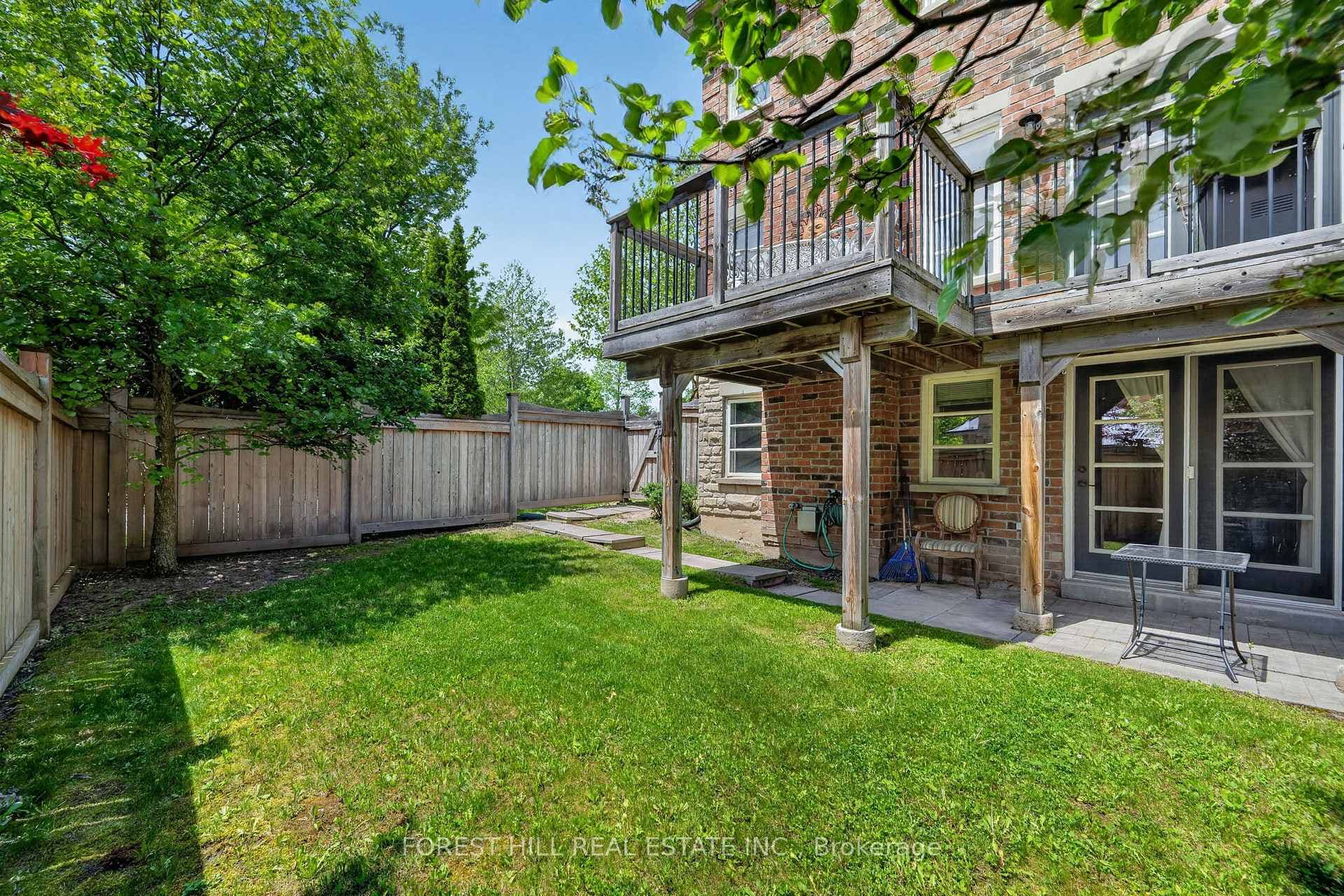 320 William Dunn Crescent photo 28