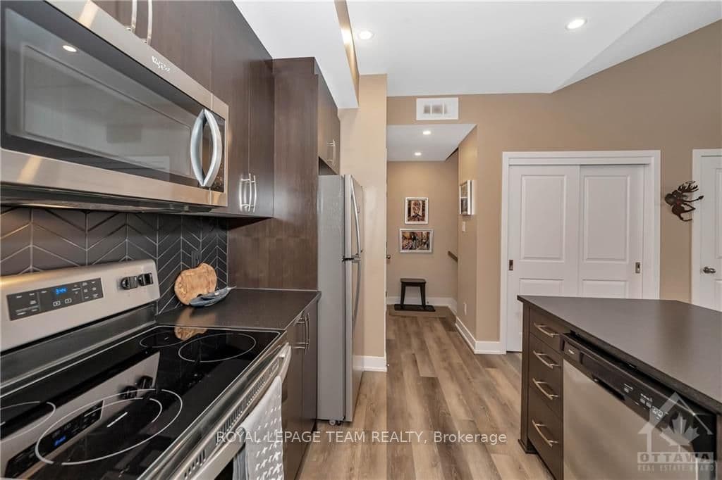 35 OVERBERG Way Unit K photo 7