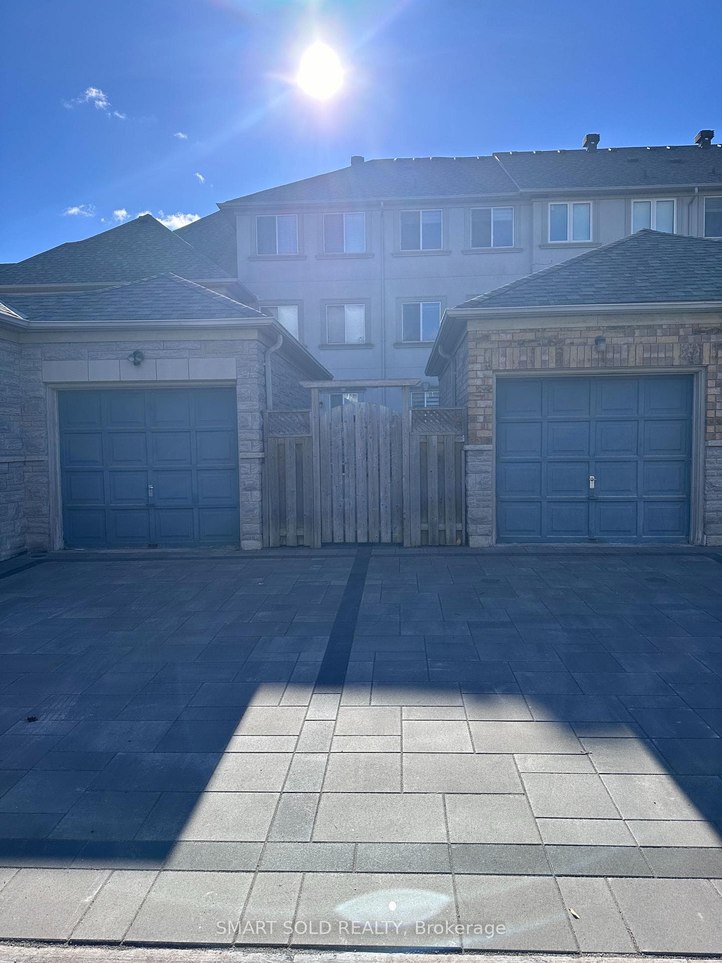 212 Bantry Avenue photo 13
