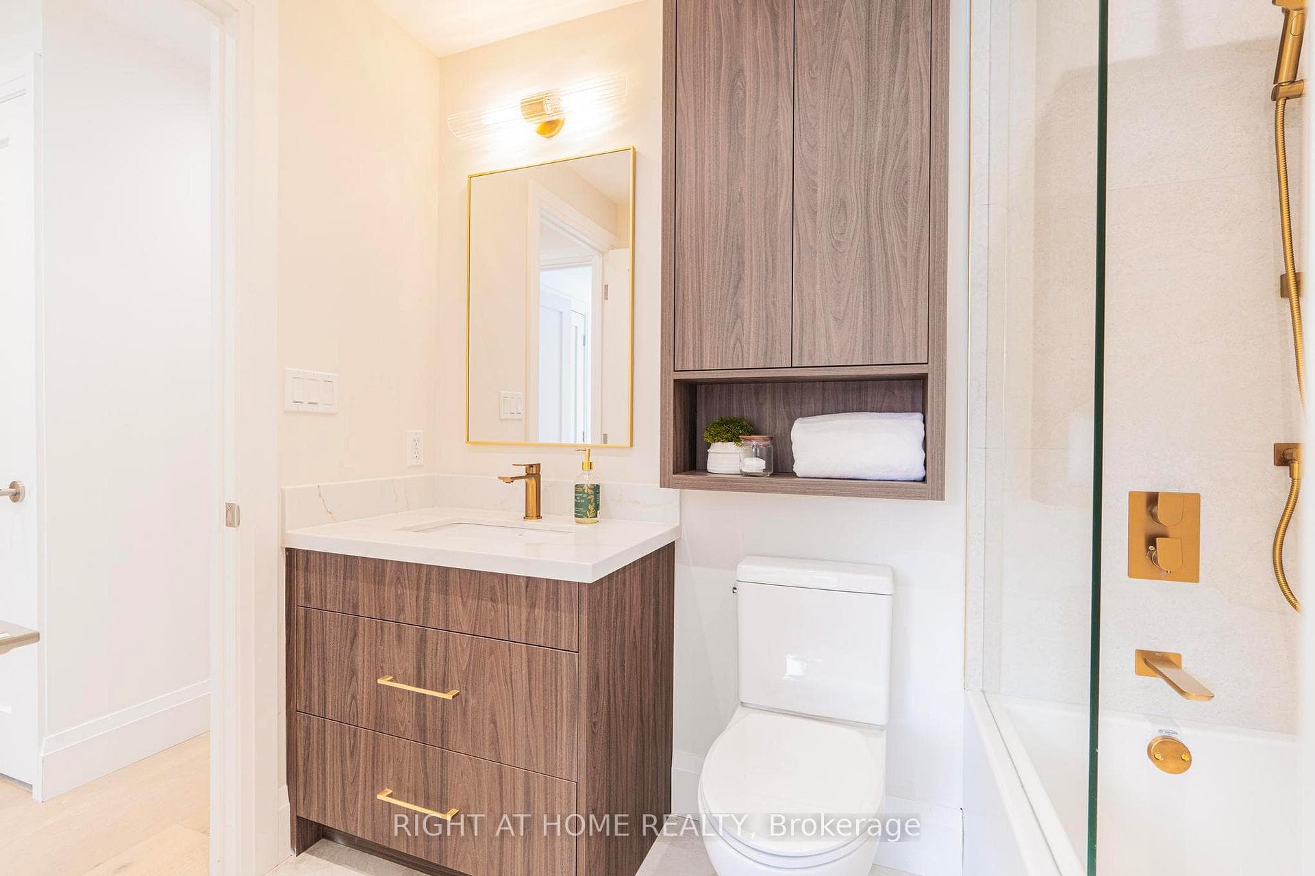 138 Winona Drive photo 16