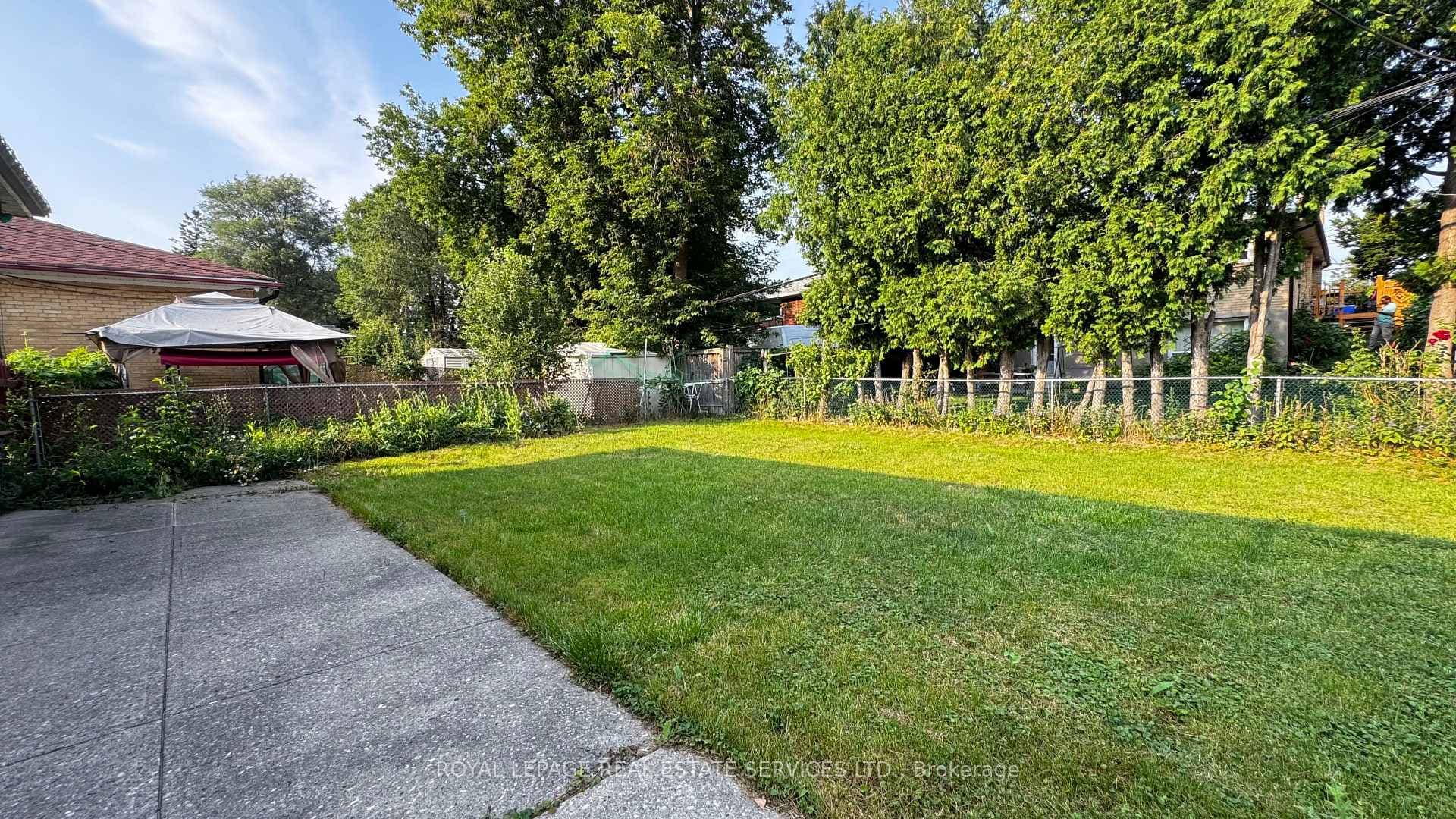 804 Brimorton Drive photo 35