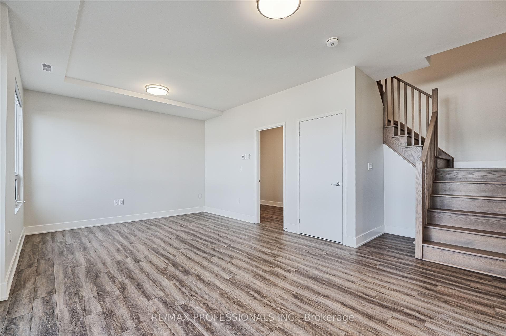 62 Dixfield Drive Unit 103 photo 8