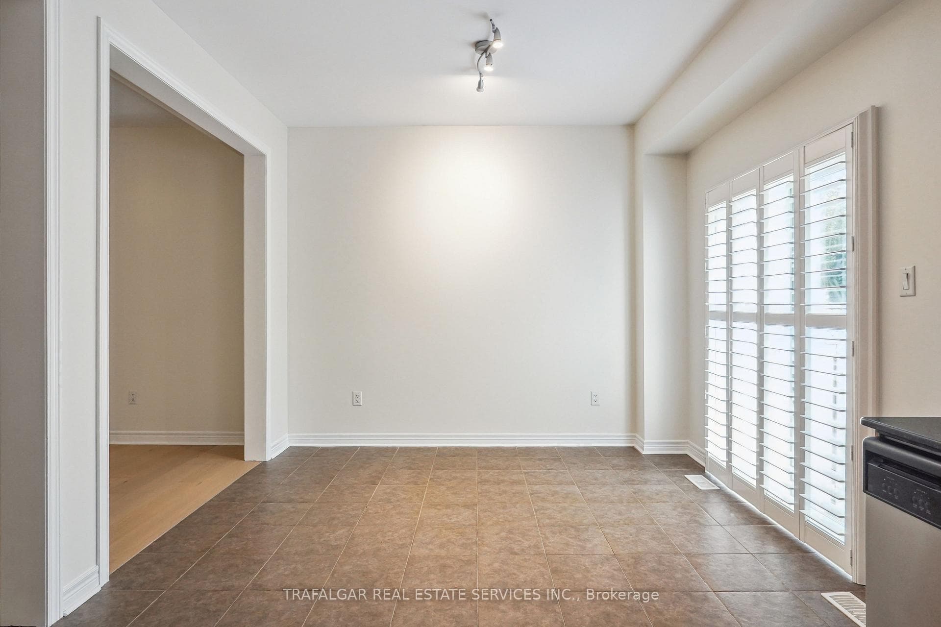 2443 Grand Oak Trail photo 14