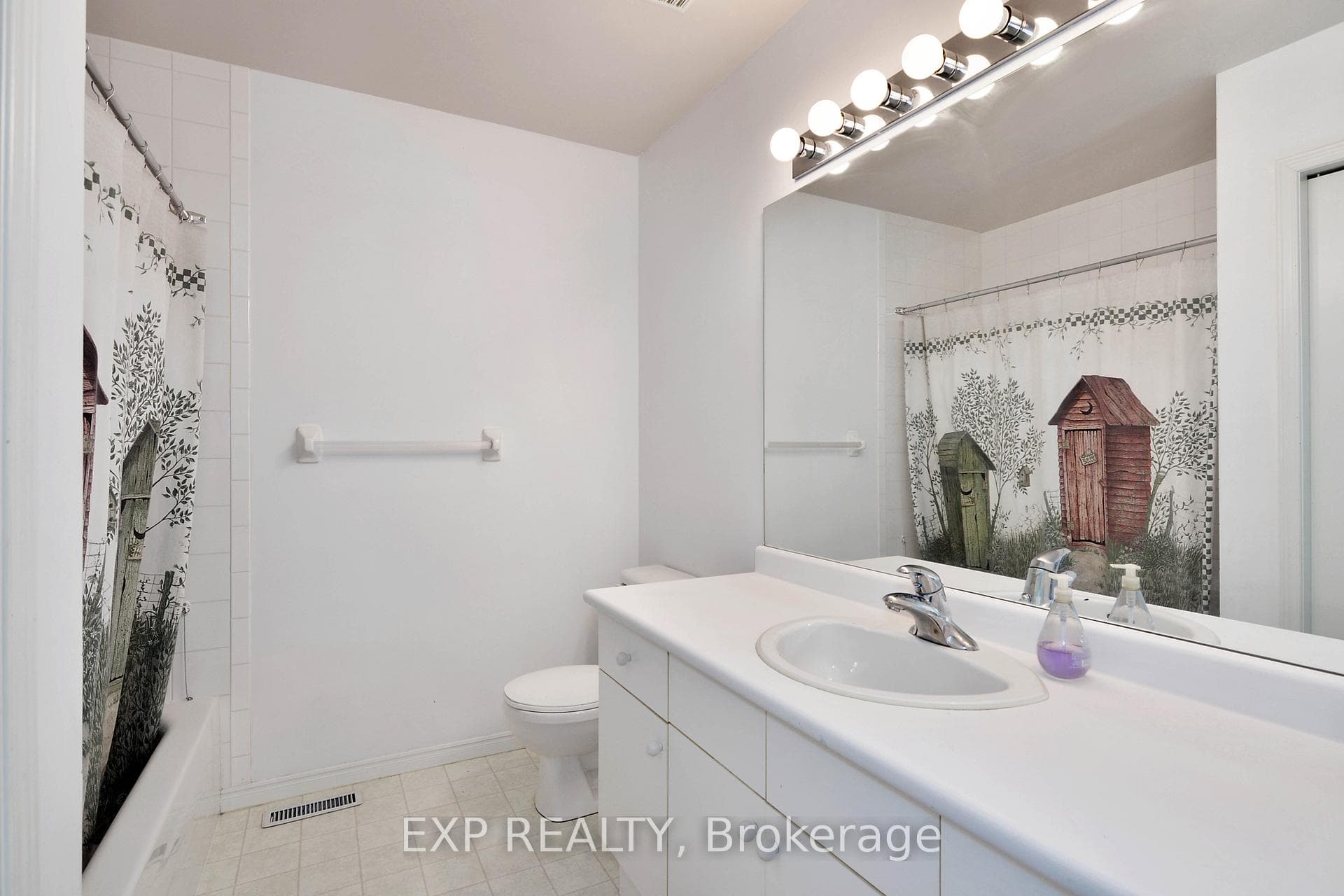 99 Edgevalley Road Unit 30 photo 18