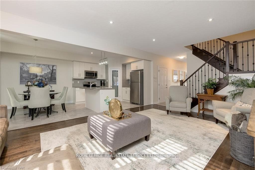 124 Shoreview Place photo 6