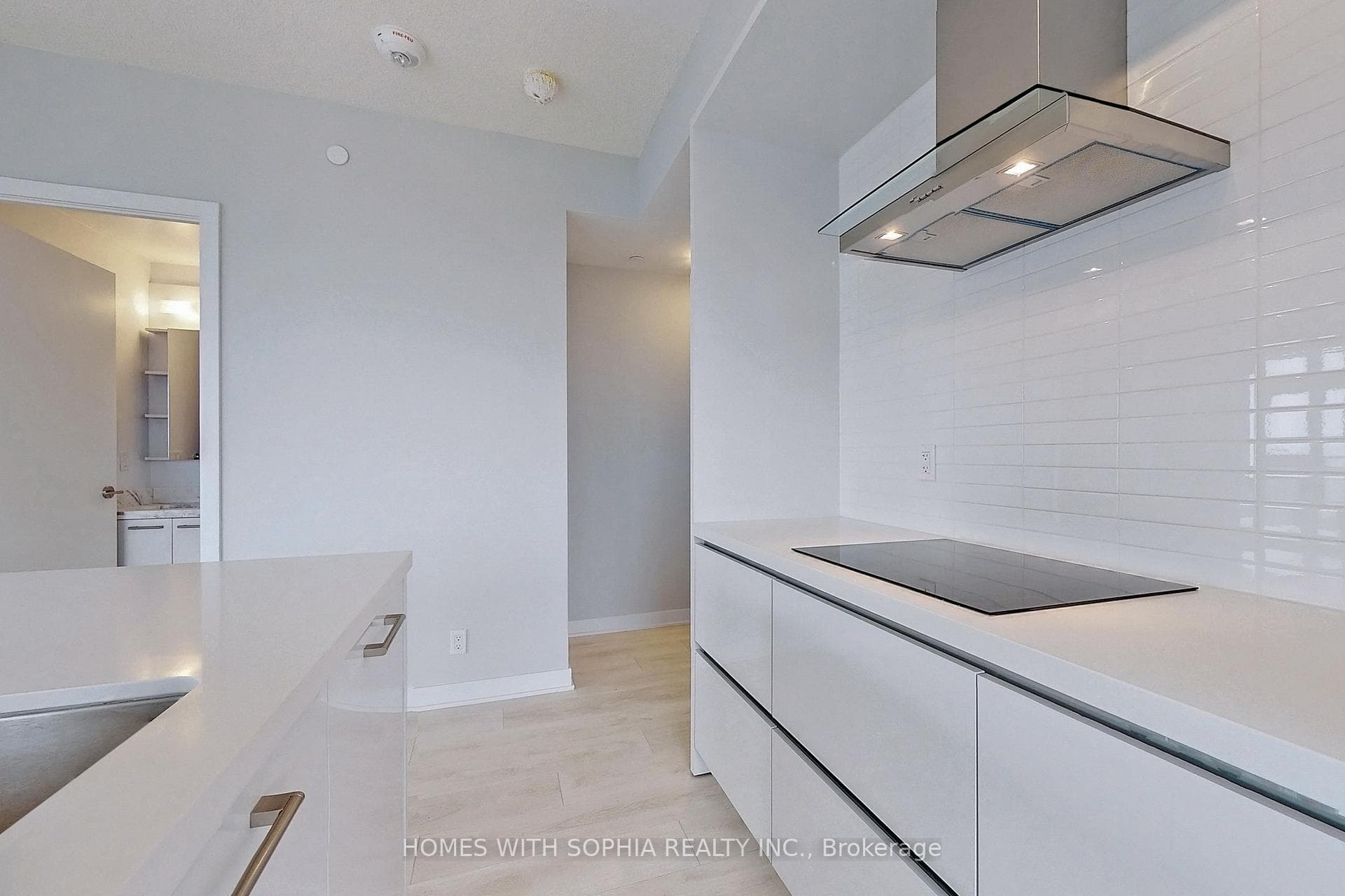 2221 Yonge Street Unit 5403 photo 14