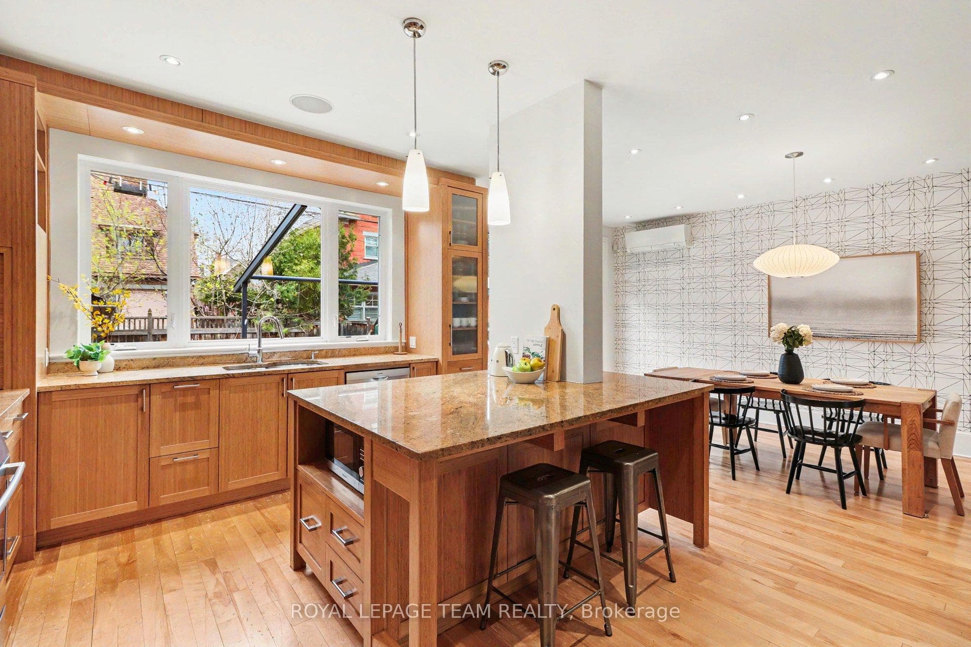 145 Glebe Avenue photo 15