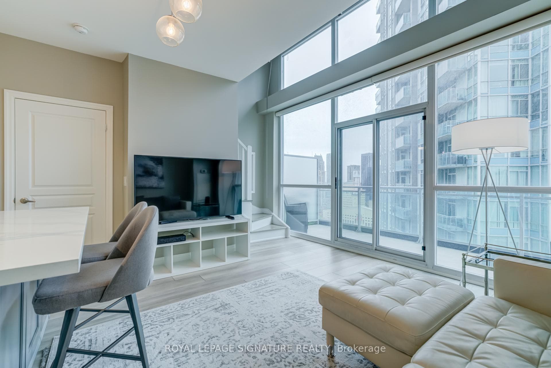 223 Webb Drive Unit 2502 photo 17