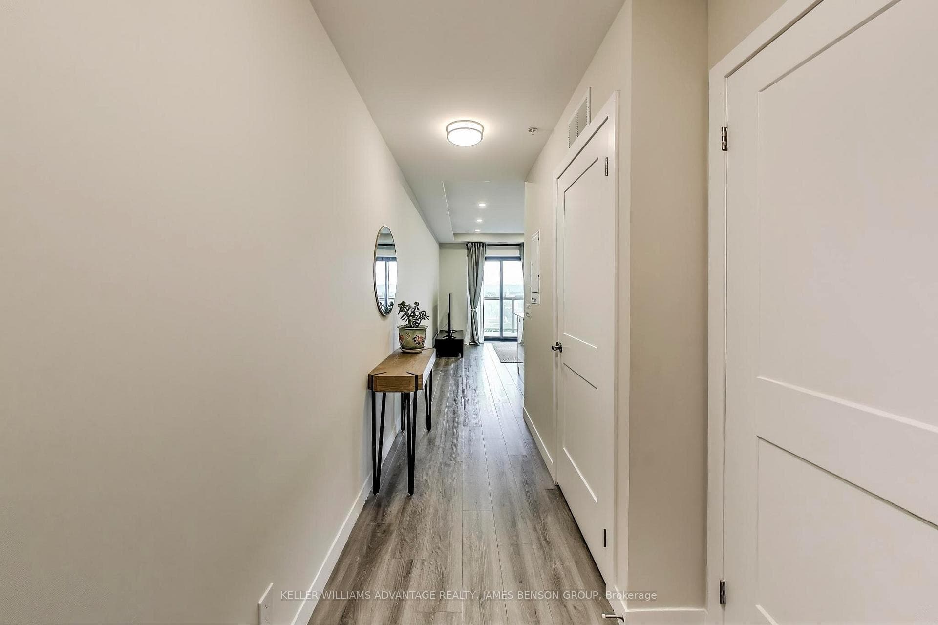 15 Queen Street Unit 907 photo 10