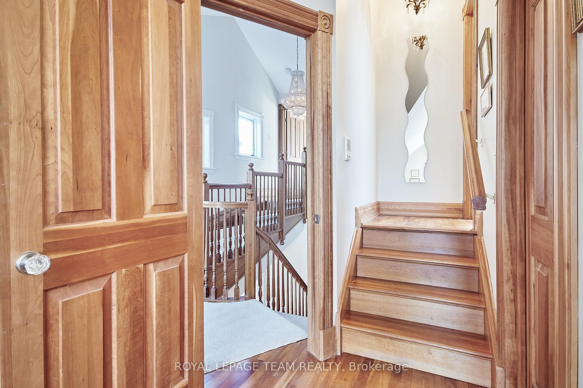 108 Stanley Avenue photo 33