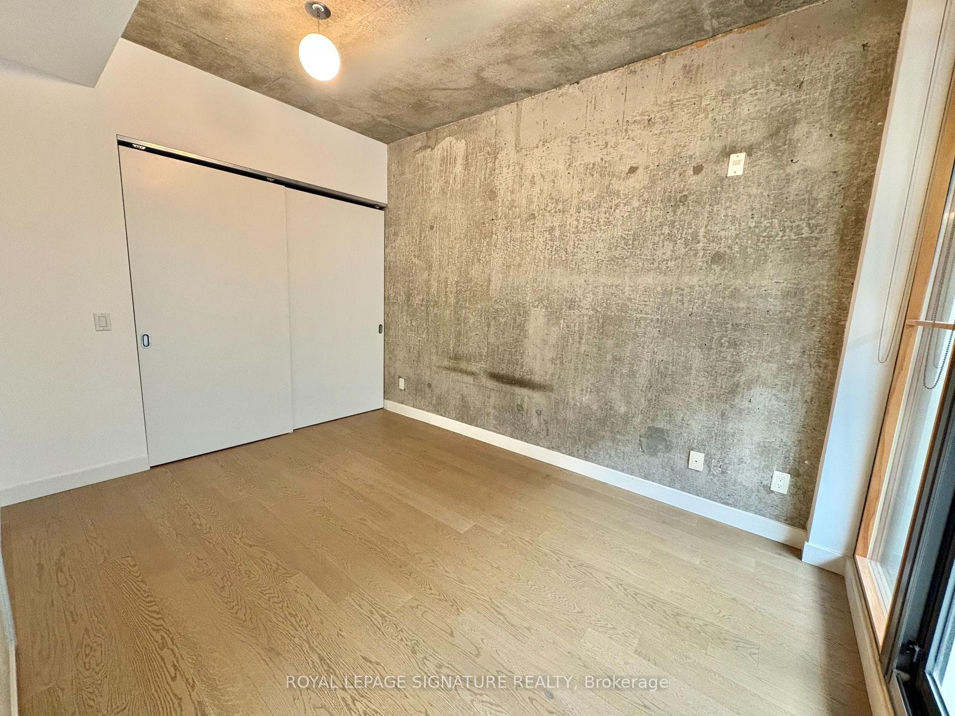 90 Broadview Avenue Unit 614 photo 8