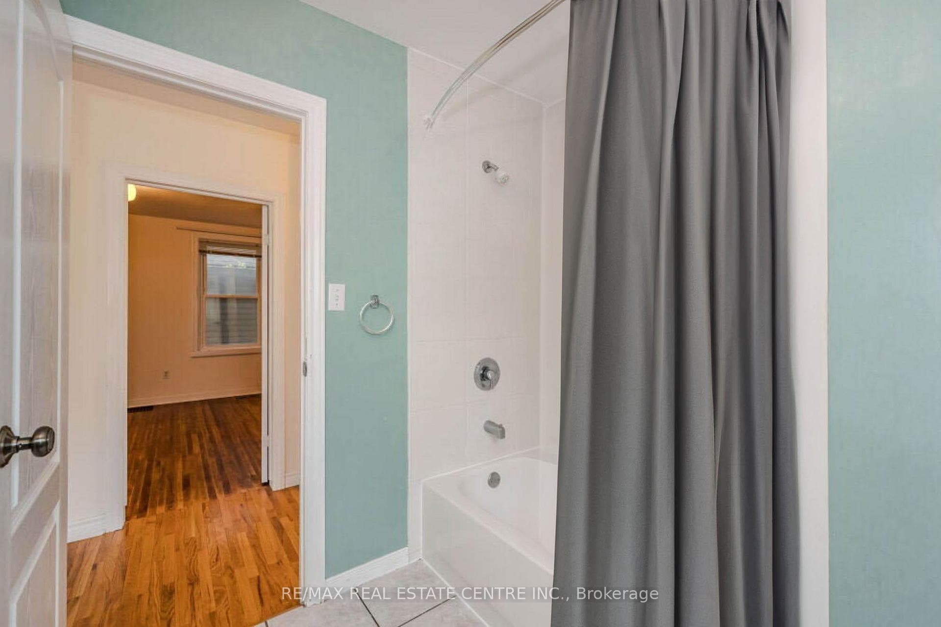 143 Kingsmill Avenue photo 9