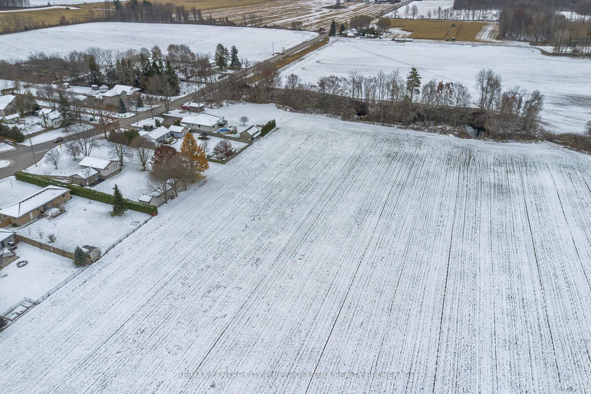 8995 Plank Road photo 25
