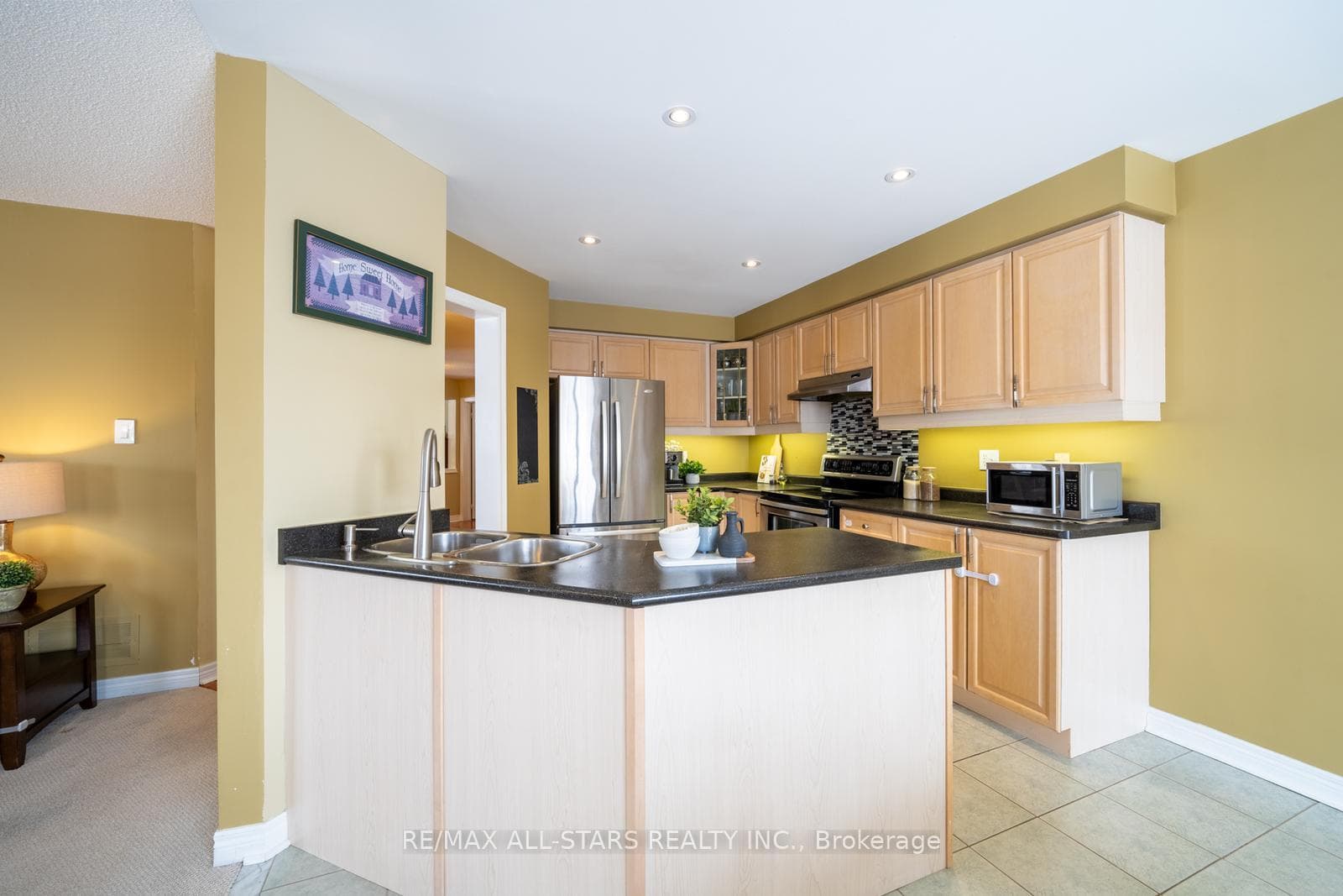10 Woodlands Avenue photo 19