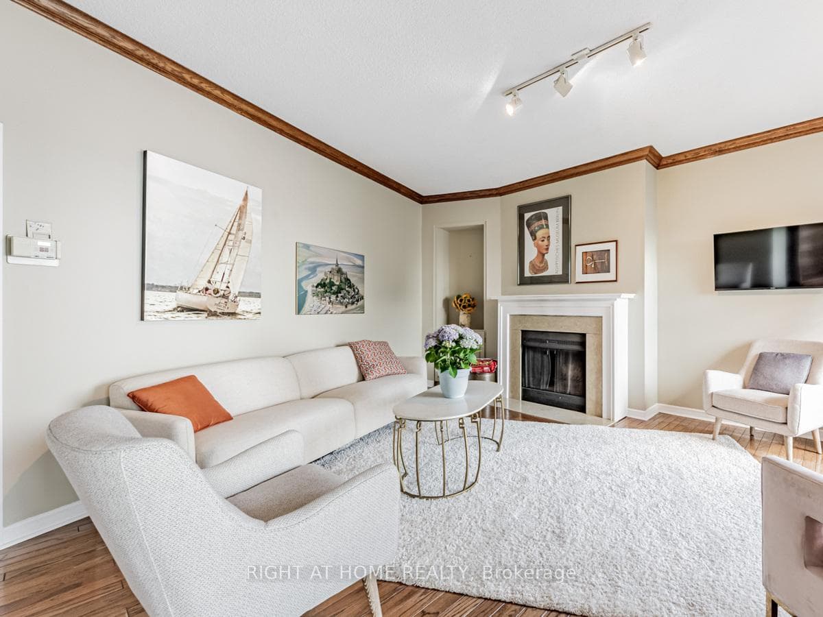 65 Harbour Square Unit 3608 photo 10