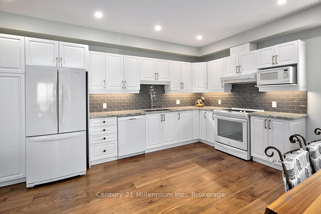91 Raglan Street Unit 302 photo 6