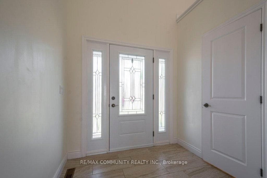 13 Laurel Street photo 3