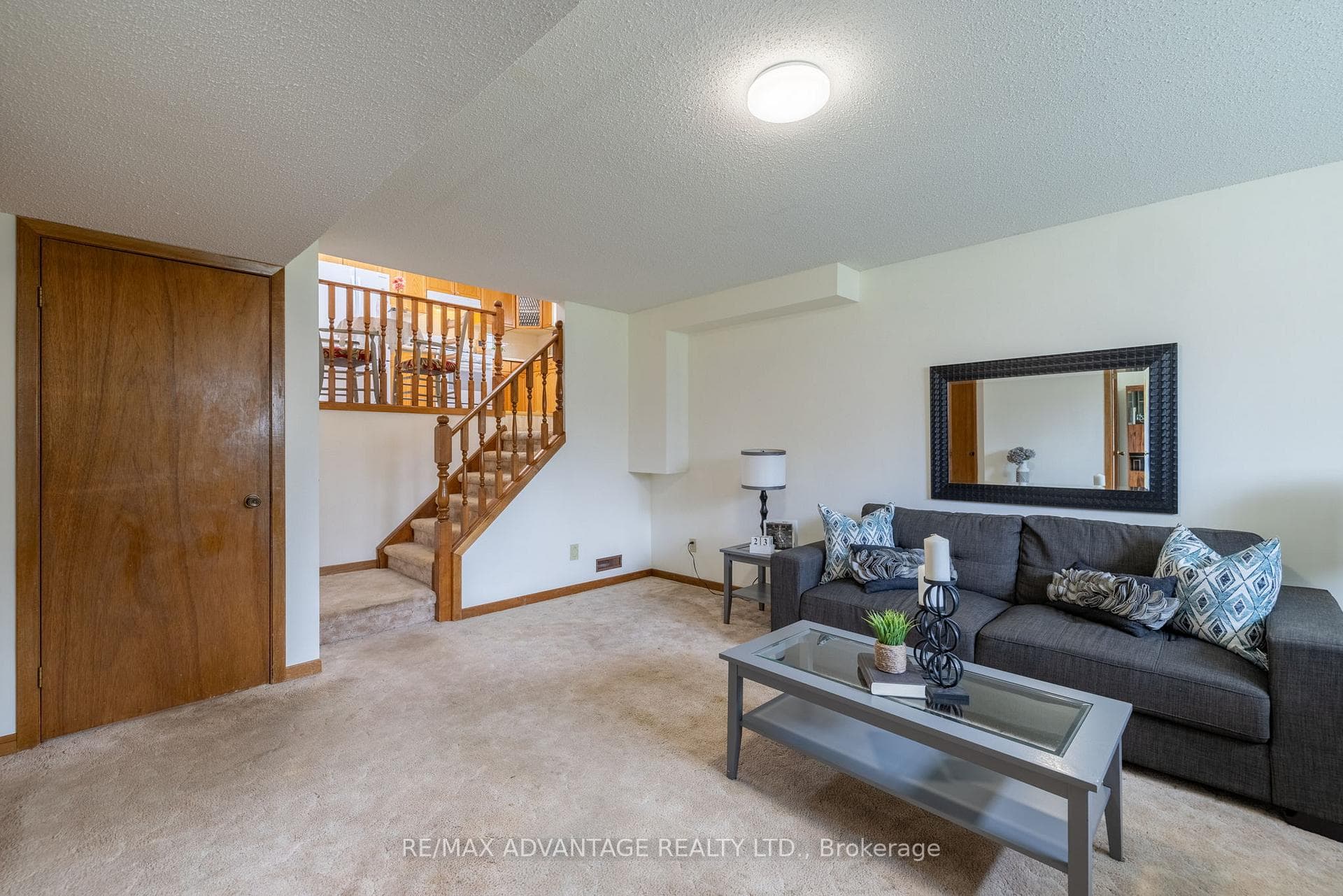 927 Willow Drive photo 21