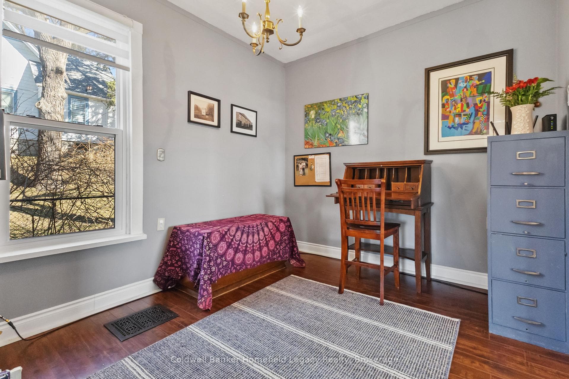 81 Wellington Street photo 17