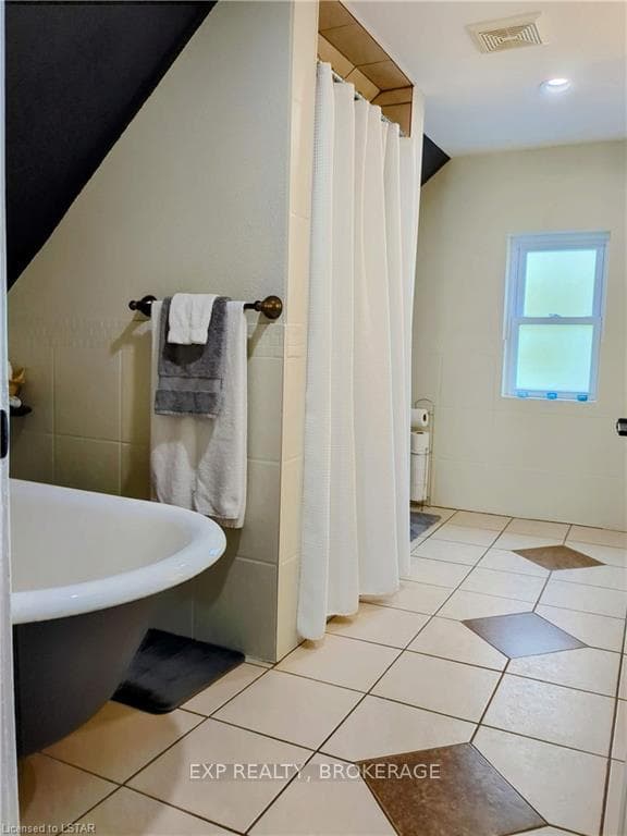 158 CLARENCE Street photo 25
