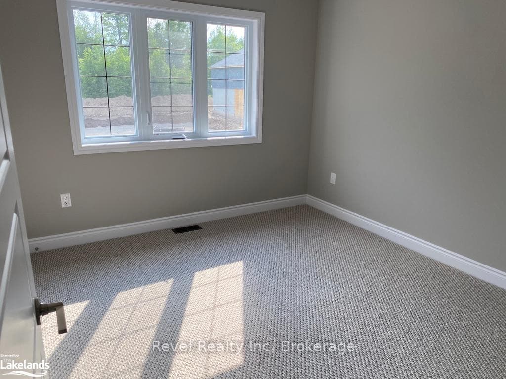 1050 WRIGHT Drive photo 9