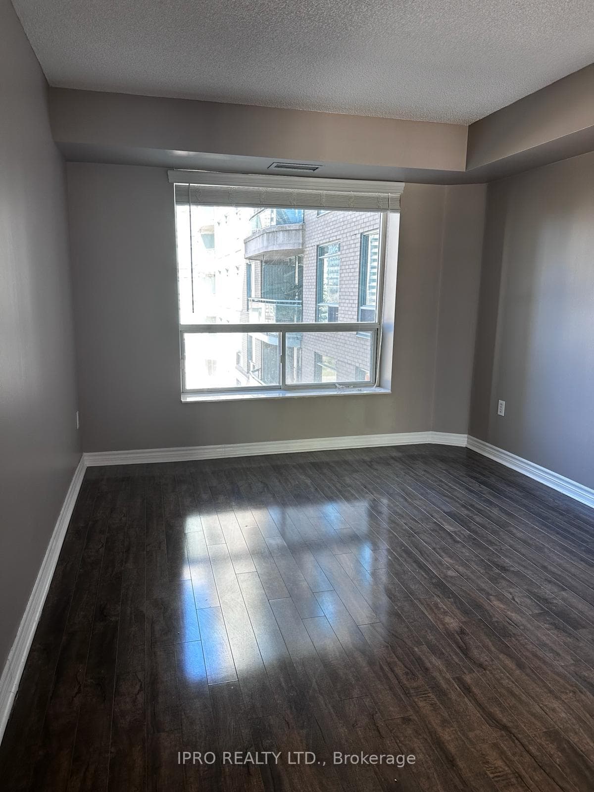 8 Pemberton Avenue Unit 401 photo 28