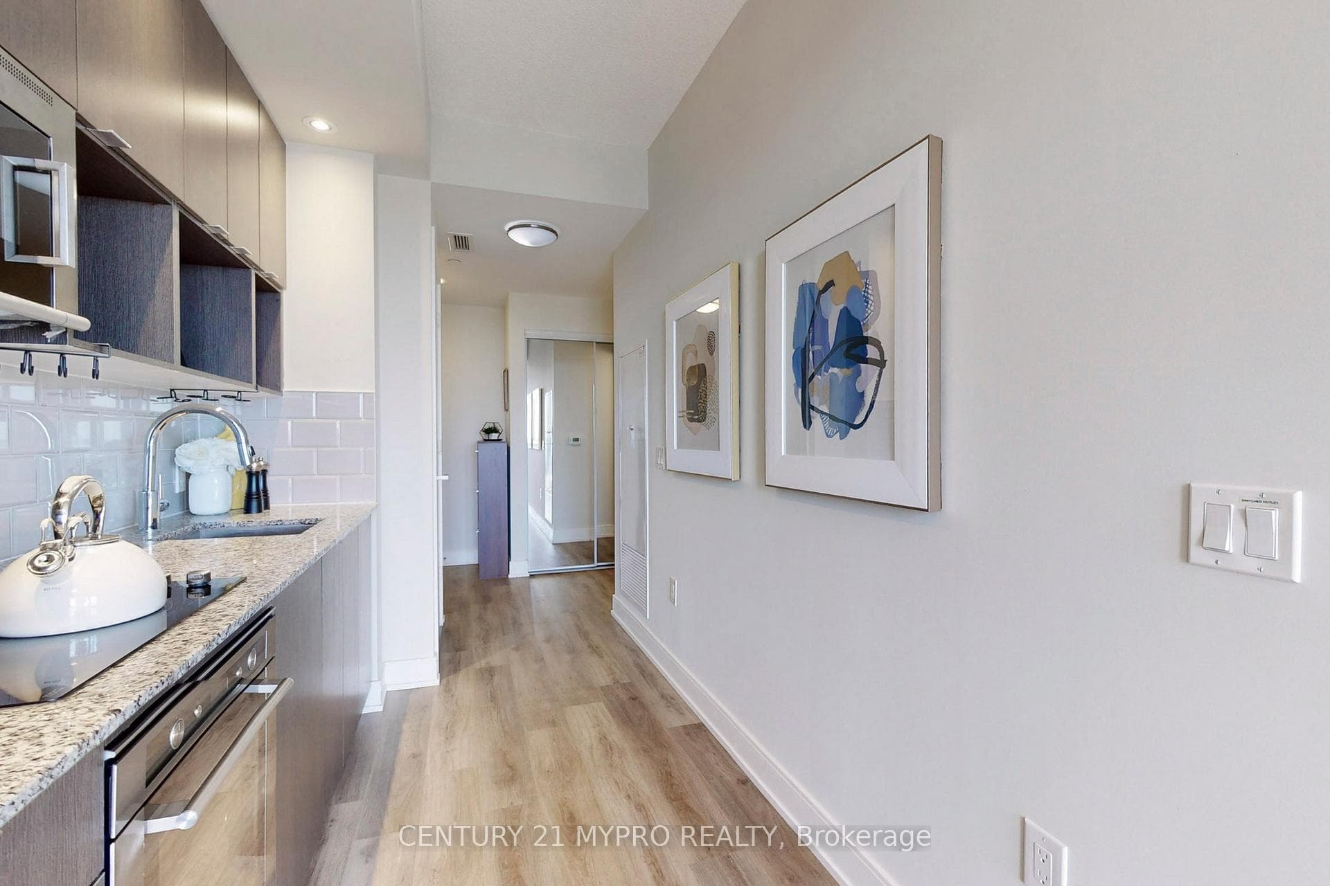 89 Mcgill Street Unit 2407 photo 11