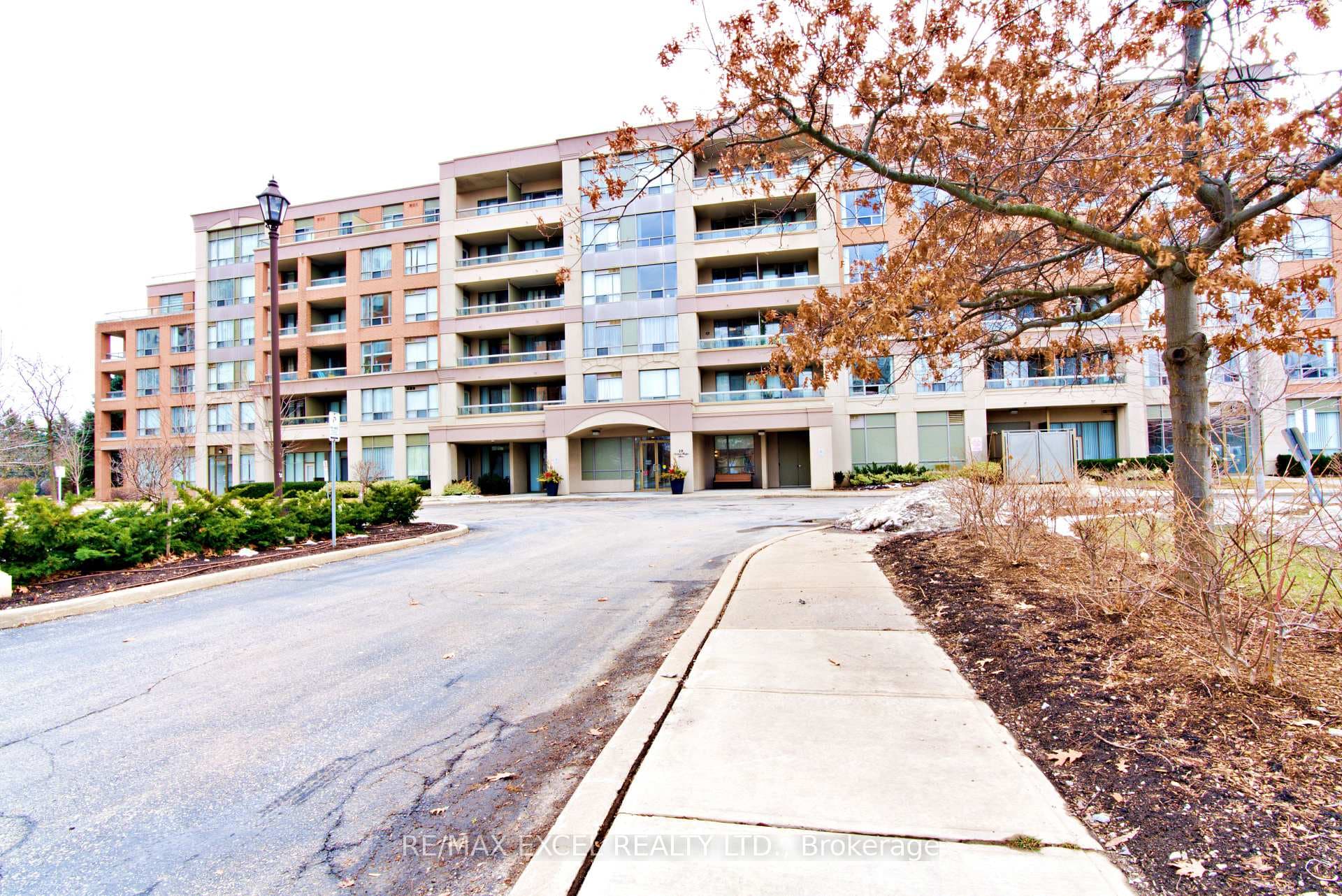 19 Northern Heights Drive Unit 410 photo 1