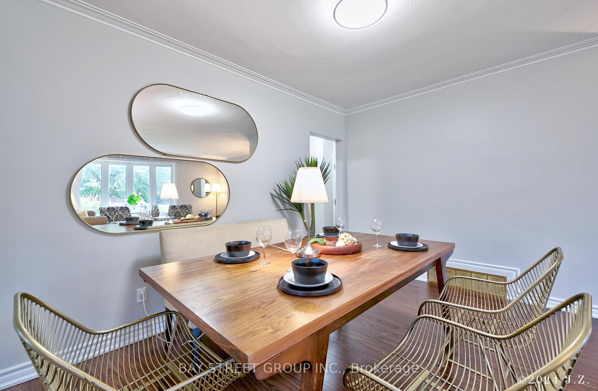 90 Banmoor Boulevard photo 8