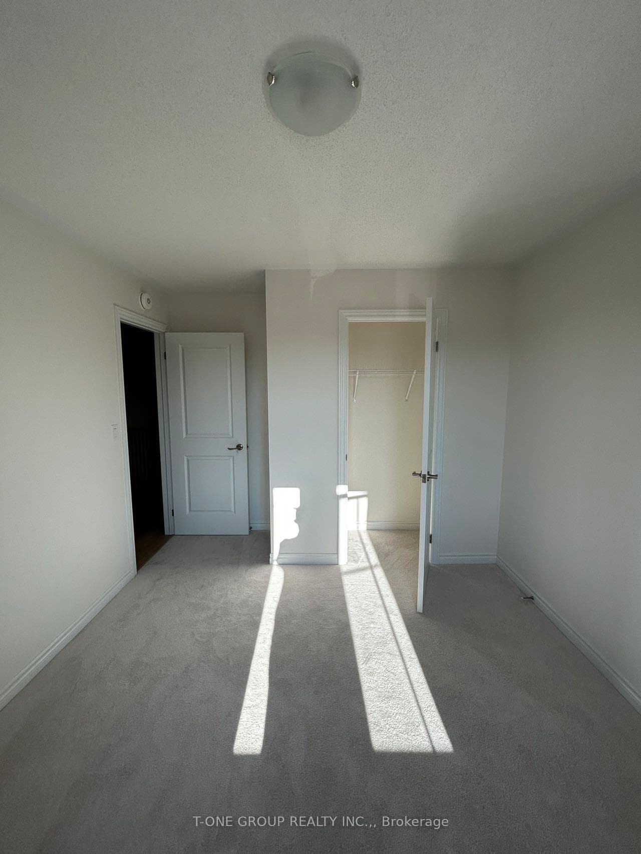 101 Greer Street photo 10