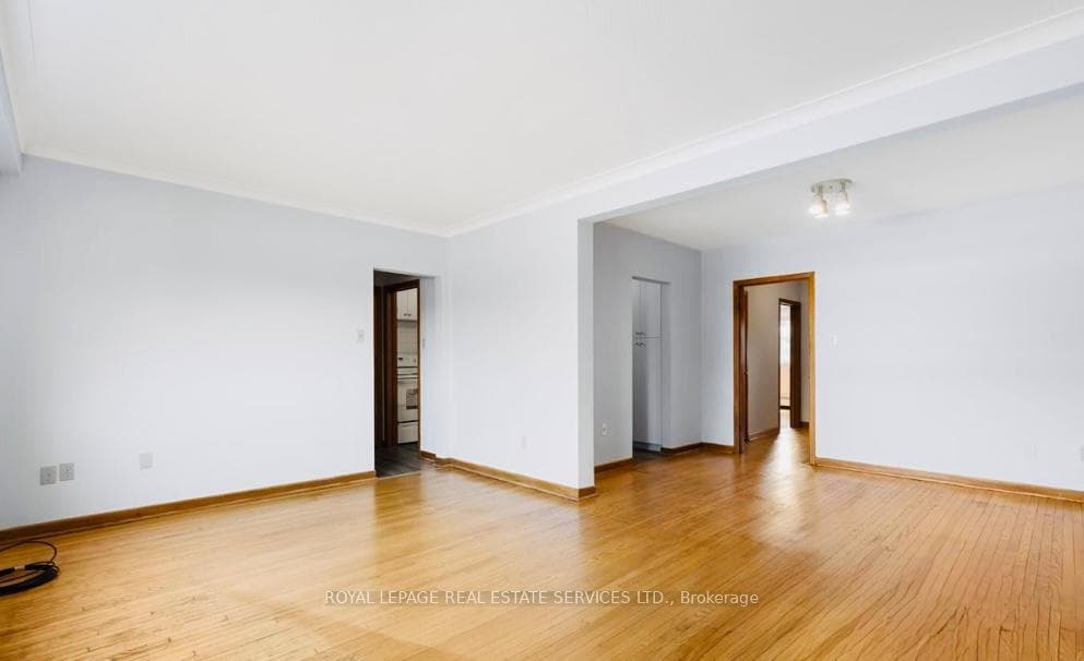 50 Peter Street Unit 2 photo 16