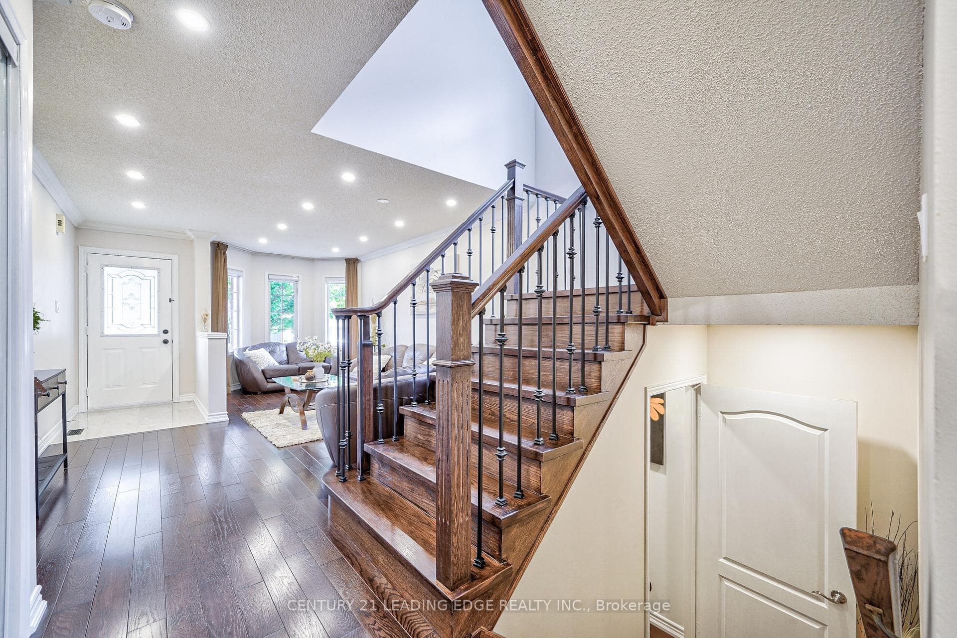 3263 Camberwell Drive photo 31