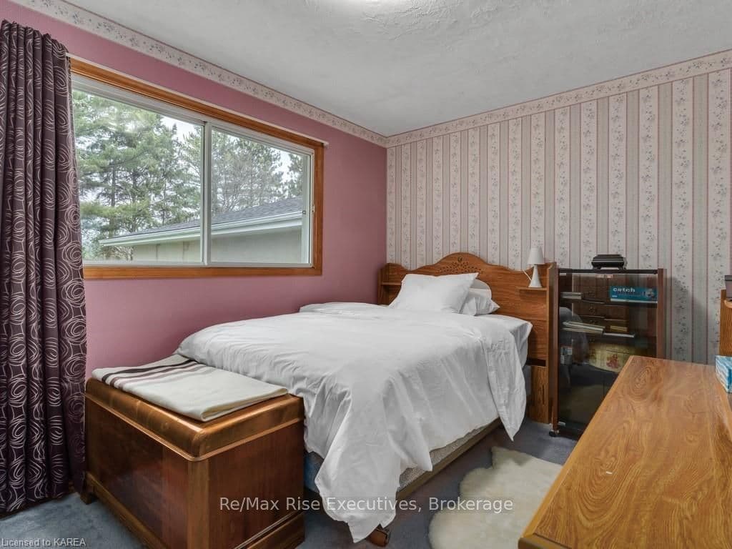 210 ARNOLD Street photo 16