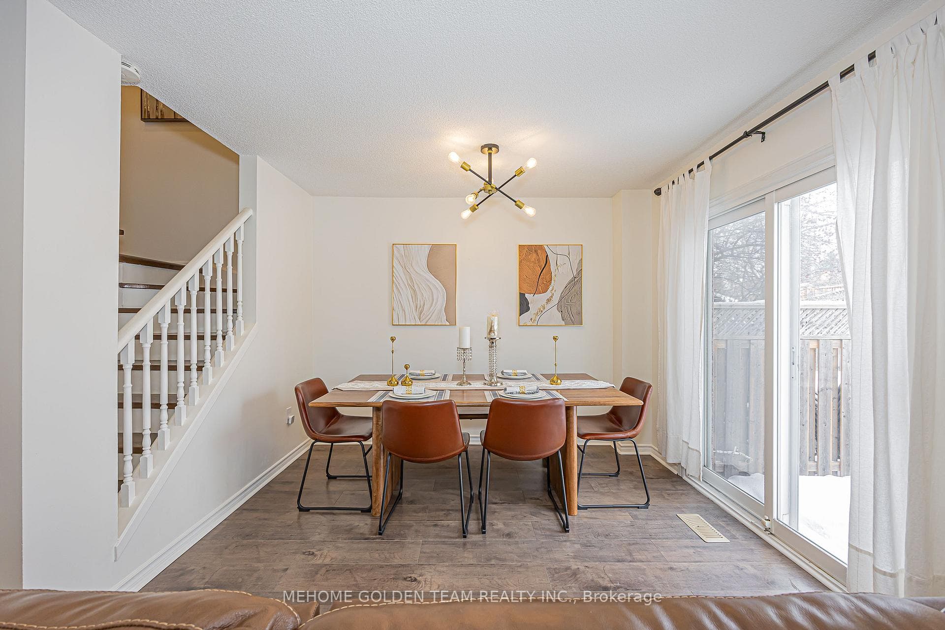 53 Steepleview Crescent photo 22