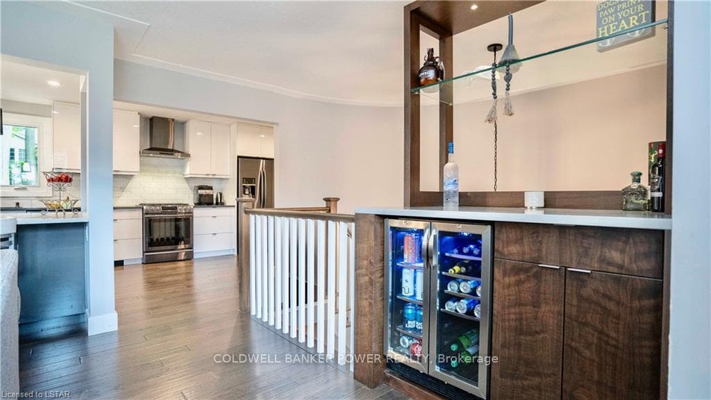 32 CONIFER Court photo 11
