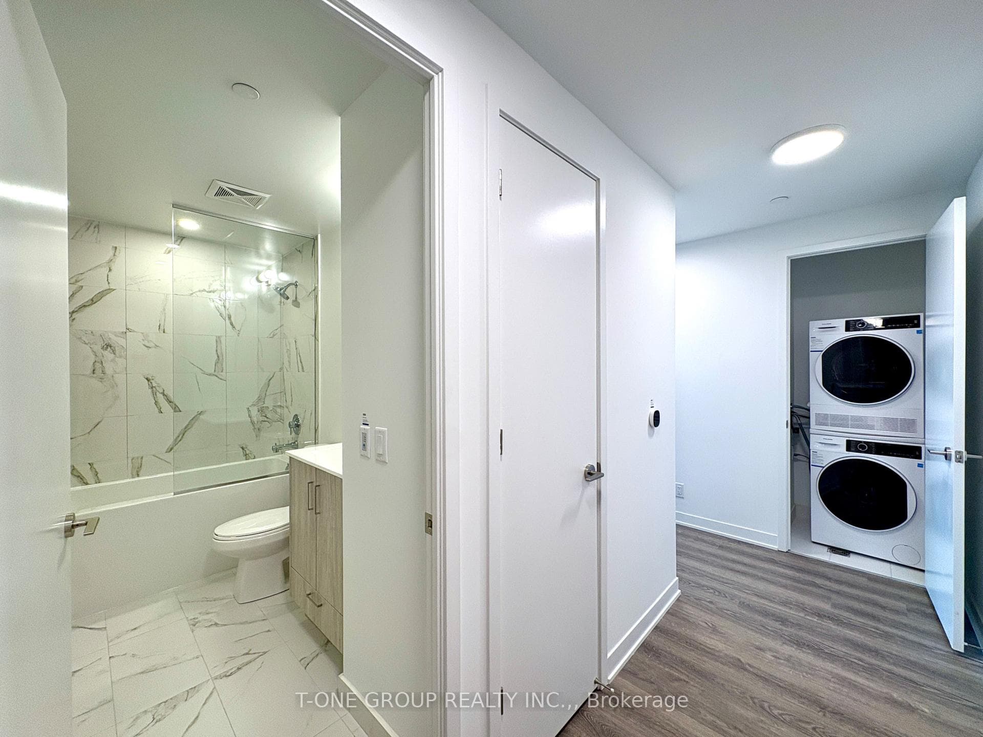 180 Front Street Unit 2603 photo 4