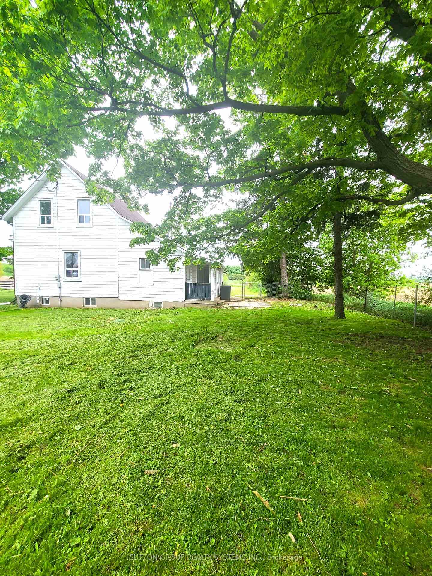 Fenced Yard