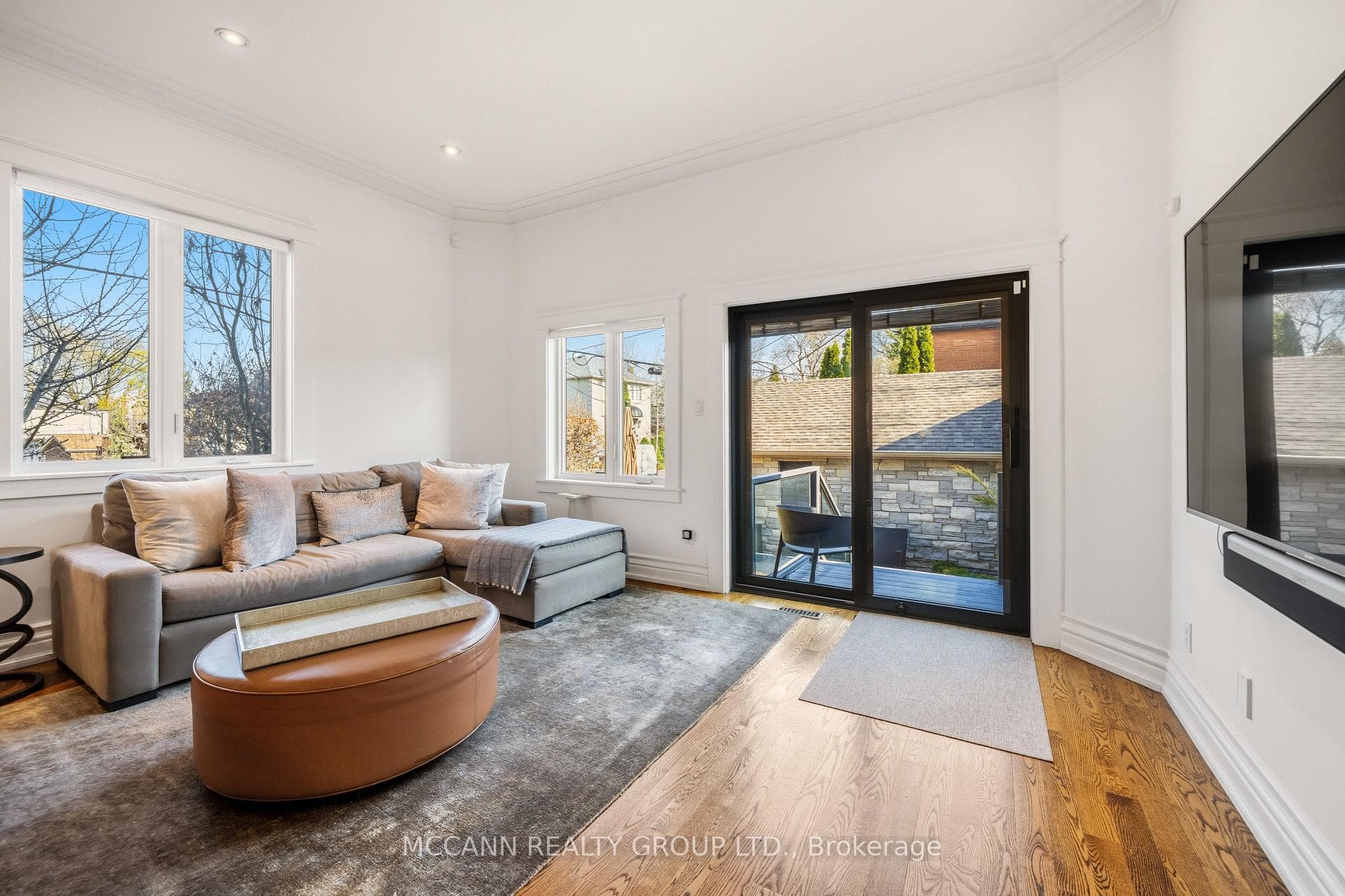 249 Bedford Park Avenue photo 15