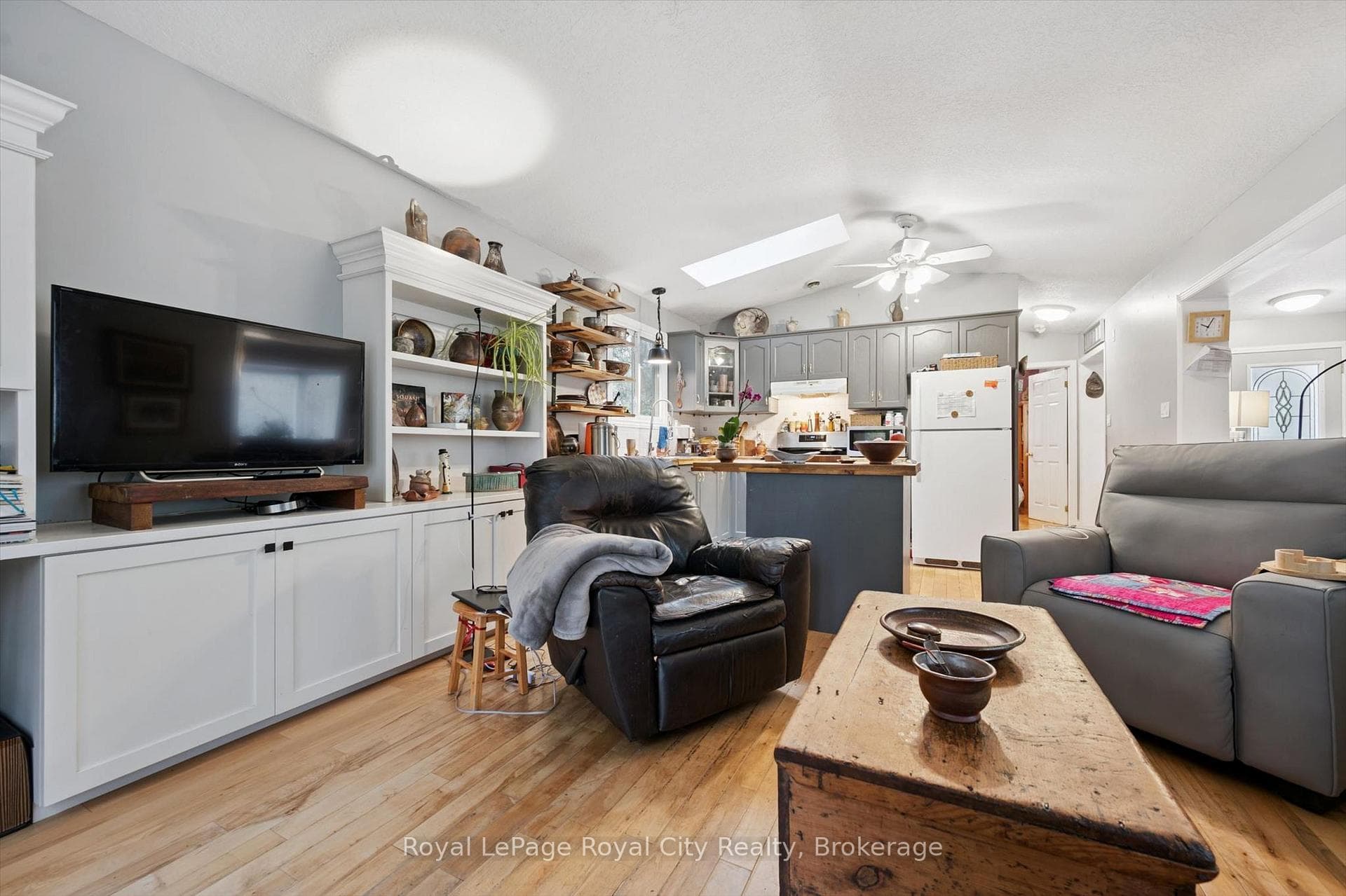 10 Spruce Avenue photo 14