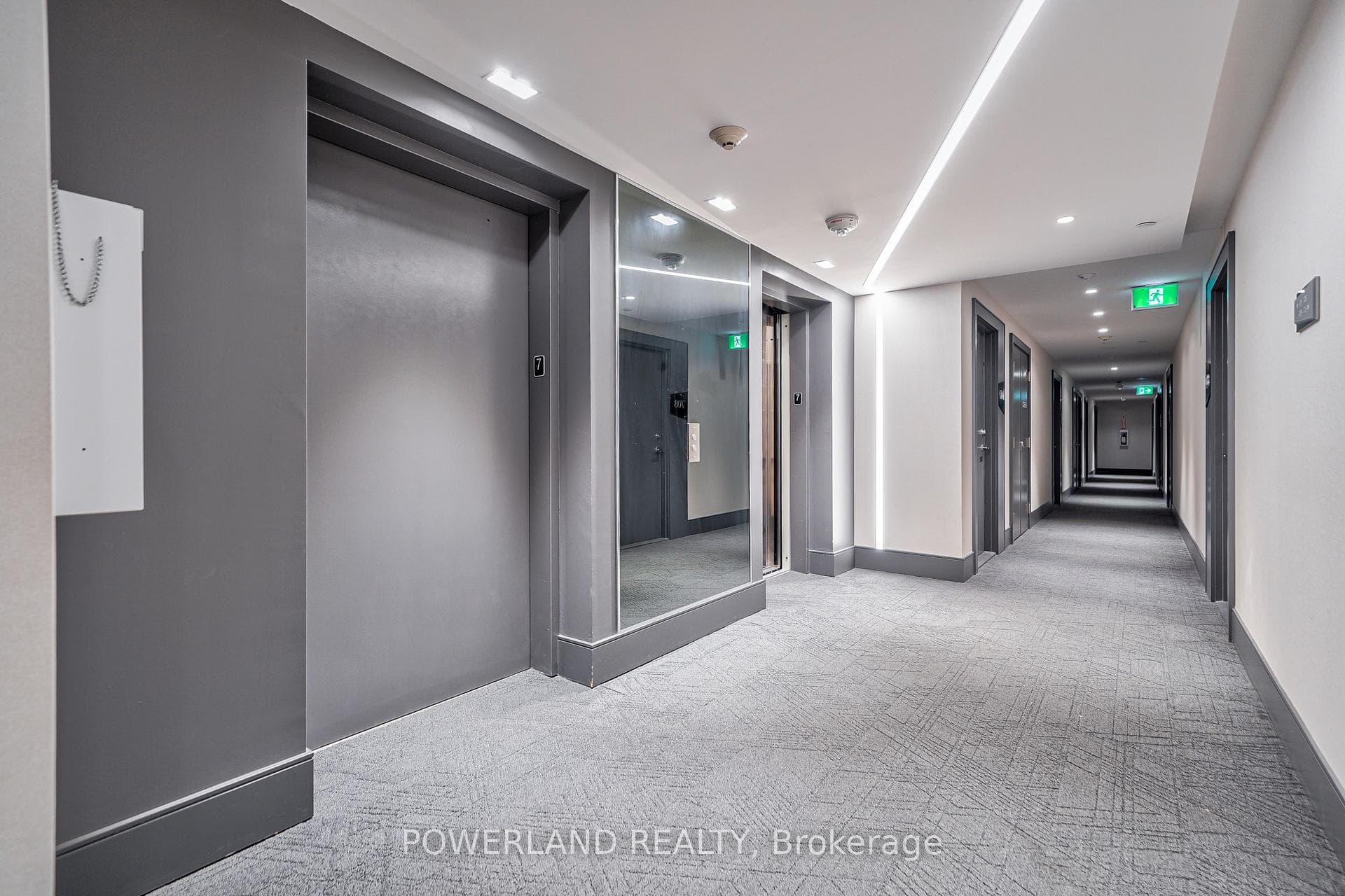 10 De Boers Drive Unit 709 photo 5