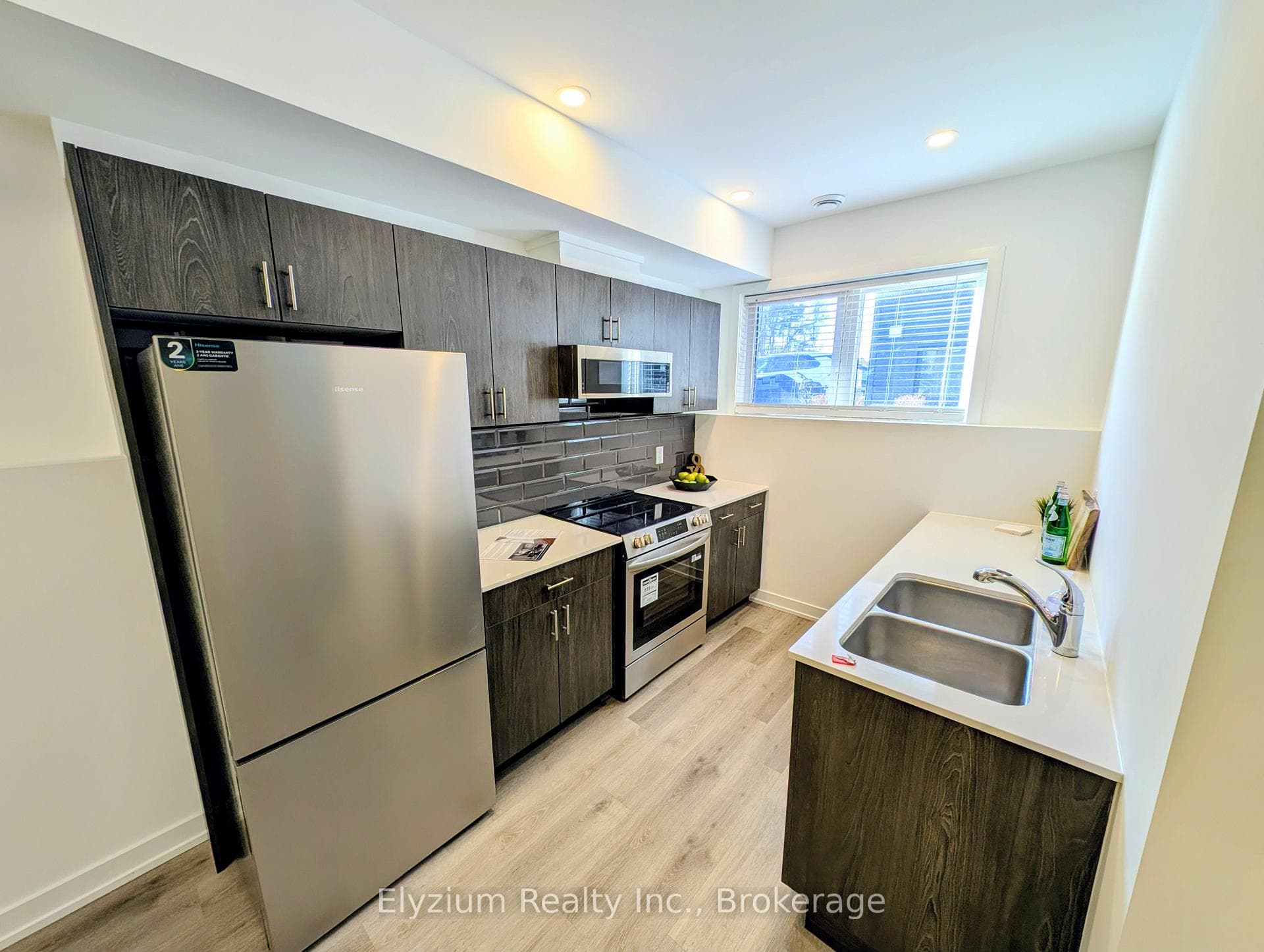 781 Clare Avenue Unit 211 photo 5