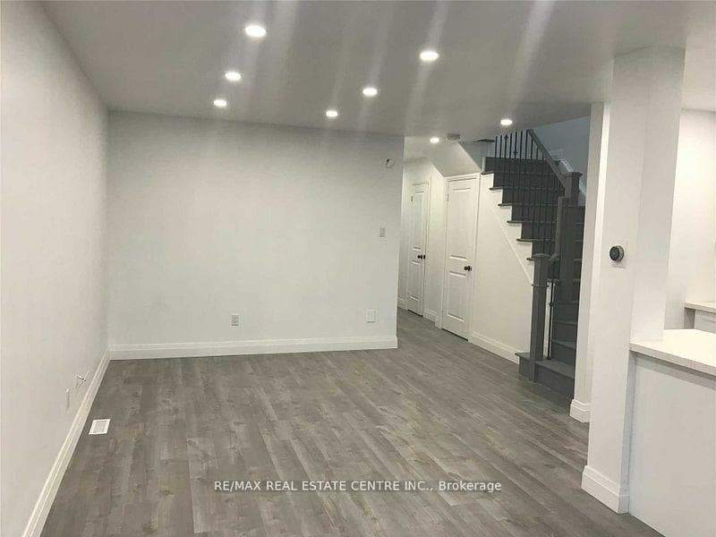 704 Rossellini Drive photo 5