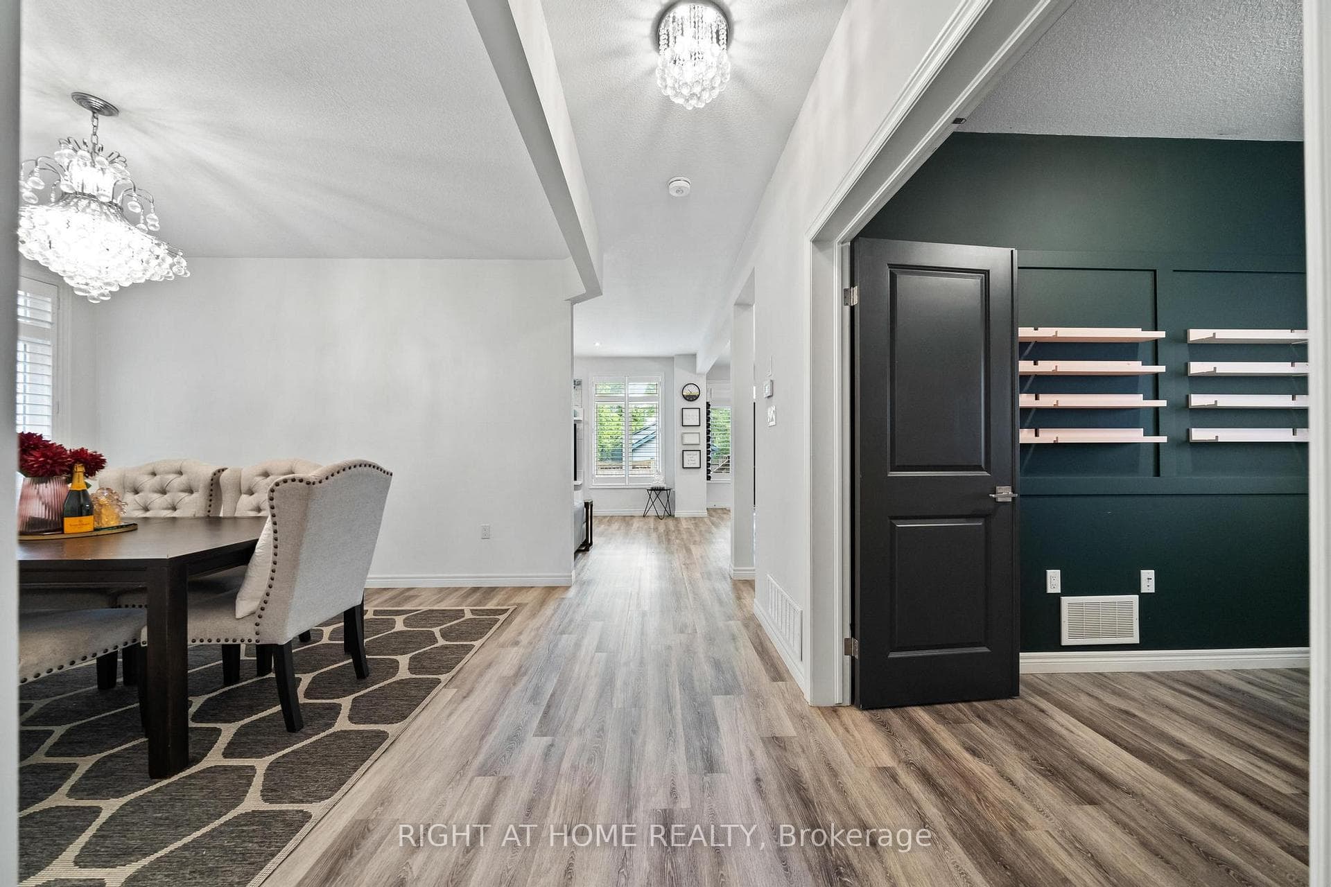 137 Dennis Drive photo 9