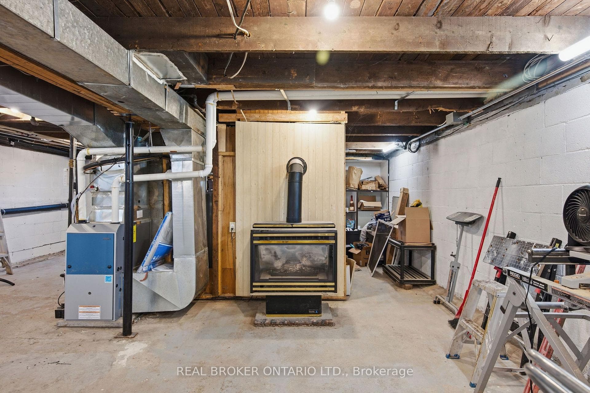 Natural Gas Fireplace