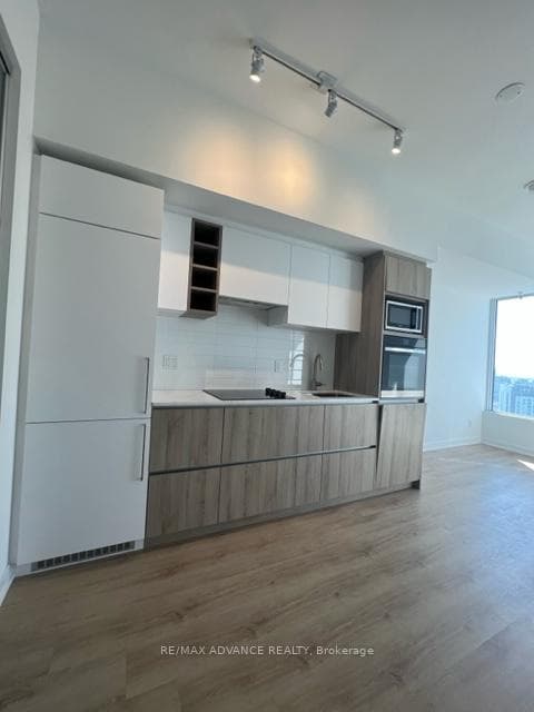319 Jarvis Street Unit 2701 photo 1