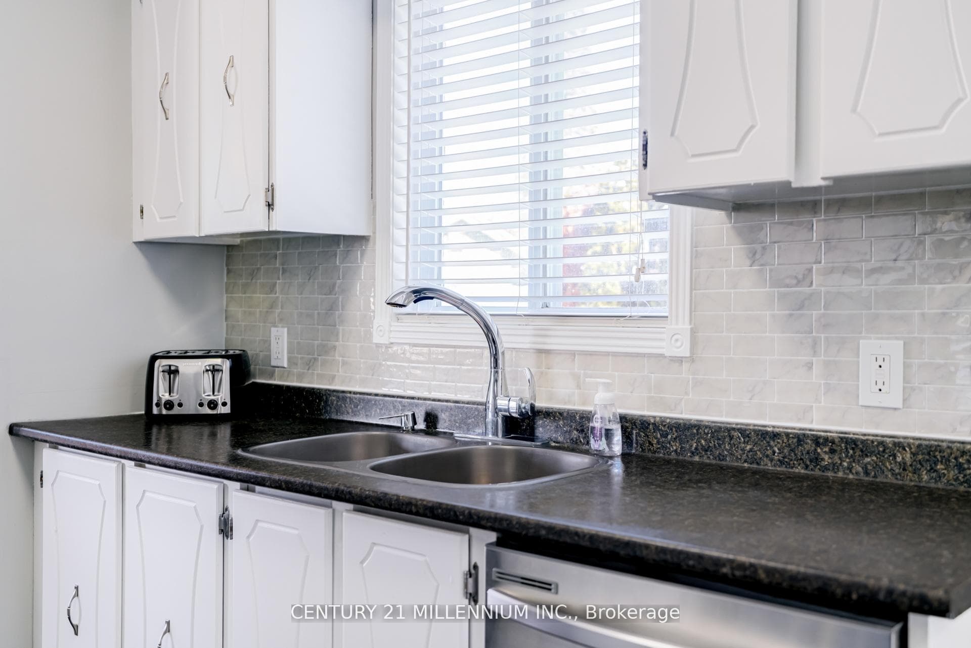 72 Karen Court photo 15