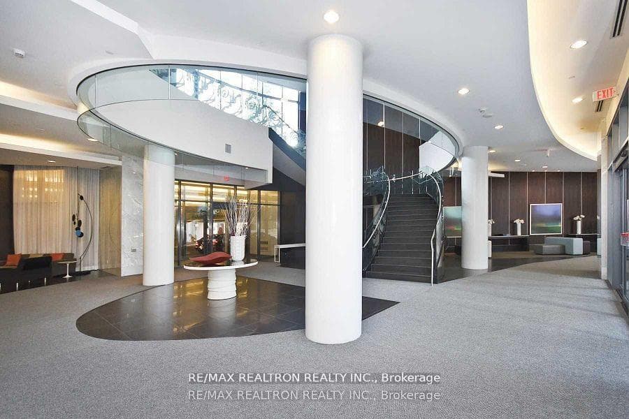 5168 Yonge Street Unit 302 photo 11