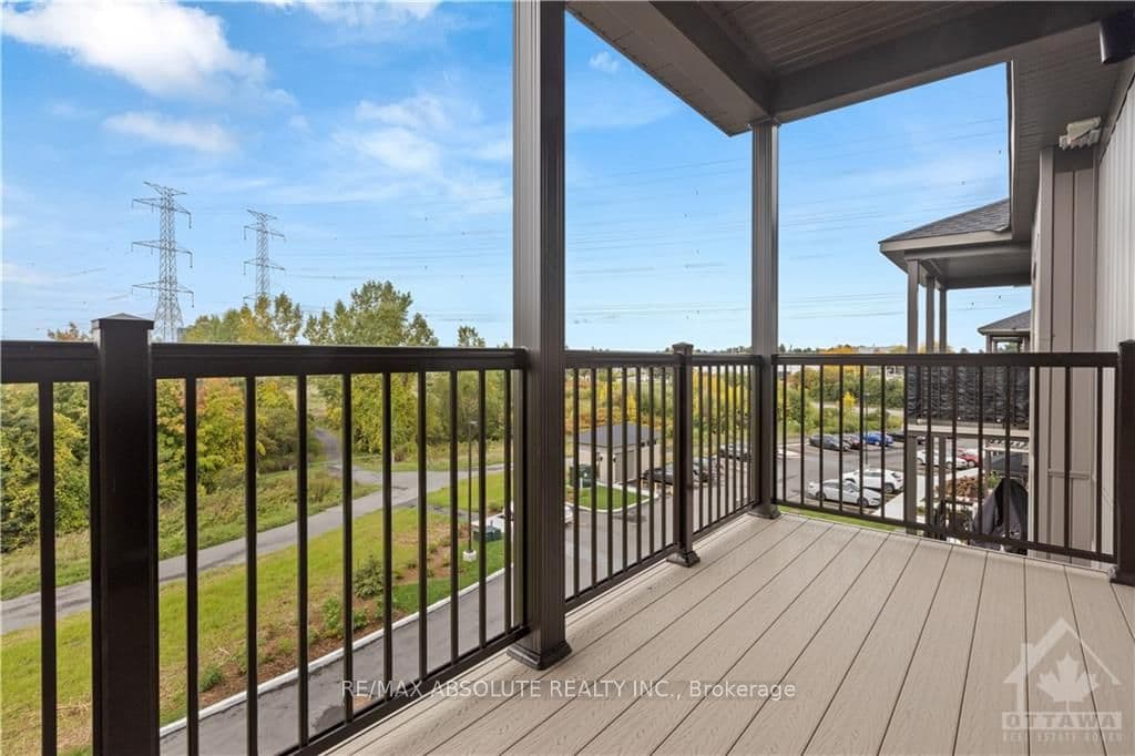 231 CITIPLACE Drive Unit E photo 9