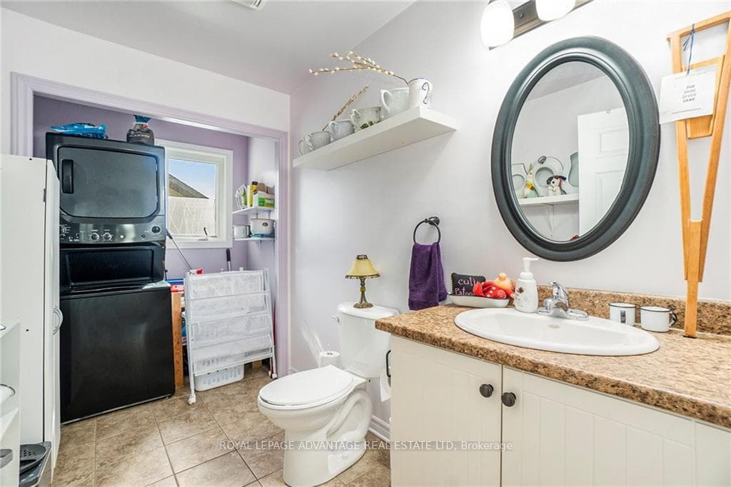 49 LEE Avenue photo 12