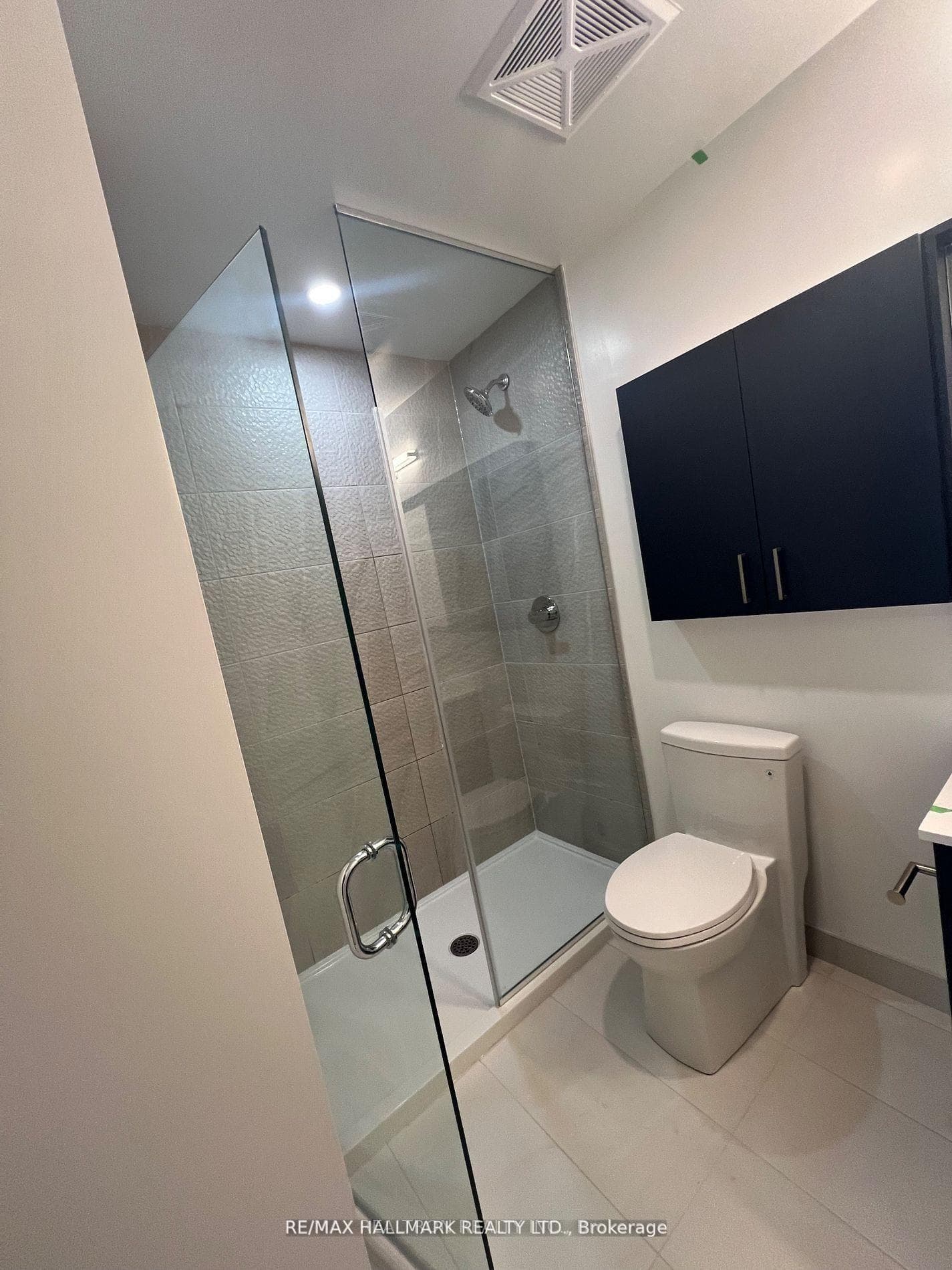30 Upper Mall Way Unit 2808 photo 5